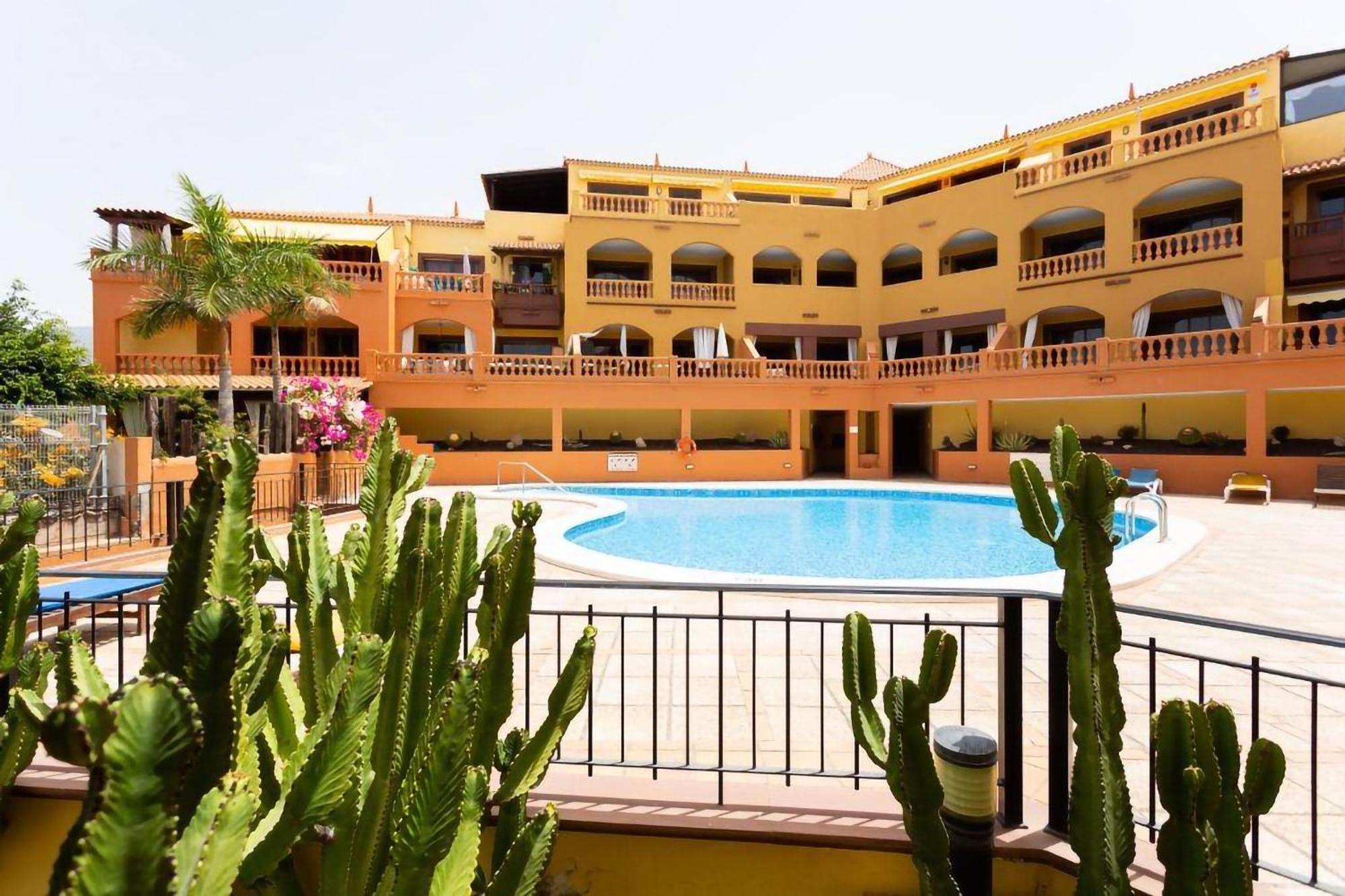 Eden Elite Palace